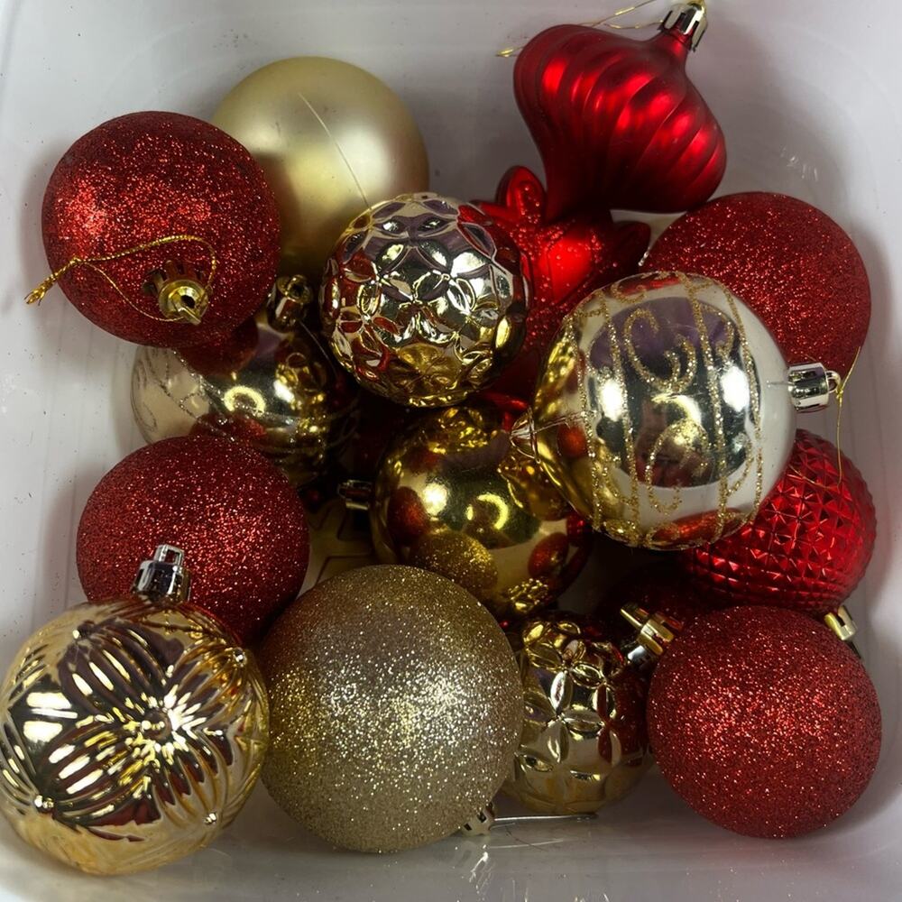 Elegant Red and Gold Holiday Ornaments Set of 125 Assorted